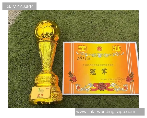 洛阳市足球俱乐部携手社区共建足球文化推动青少年体育发展新篇章